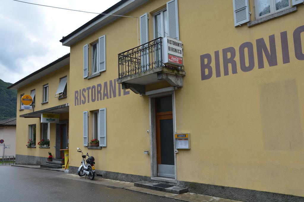 Hotel Ristorante Bironico Exterior foto